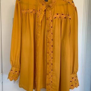 Cute Ashley Stewart top!!